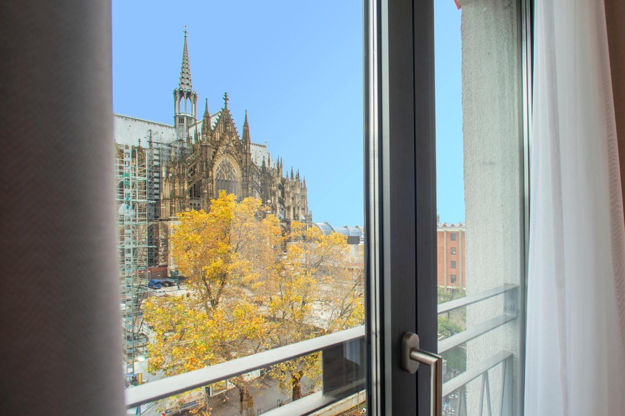 Double Room Dom View
